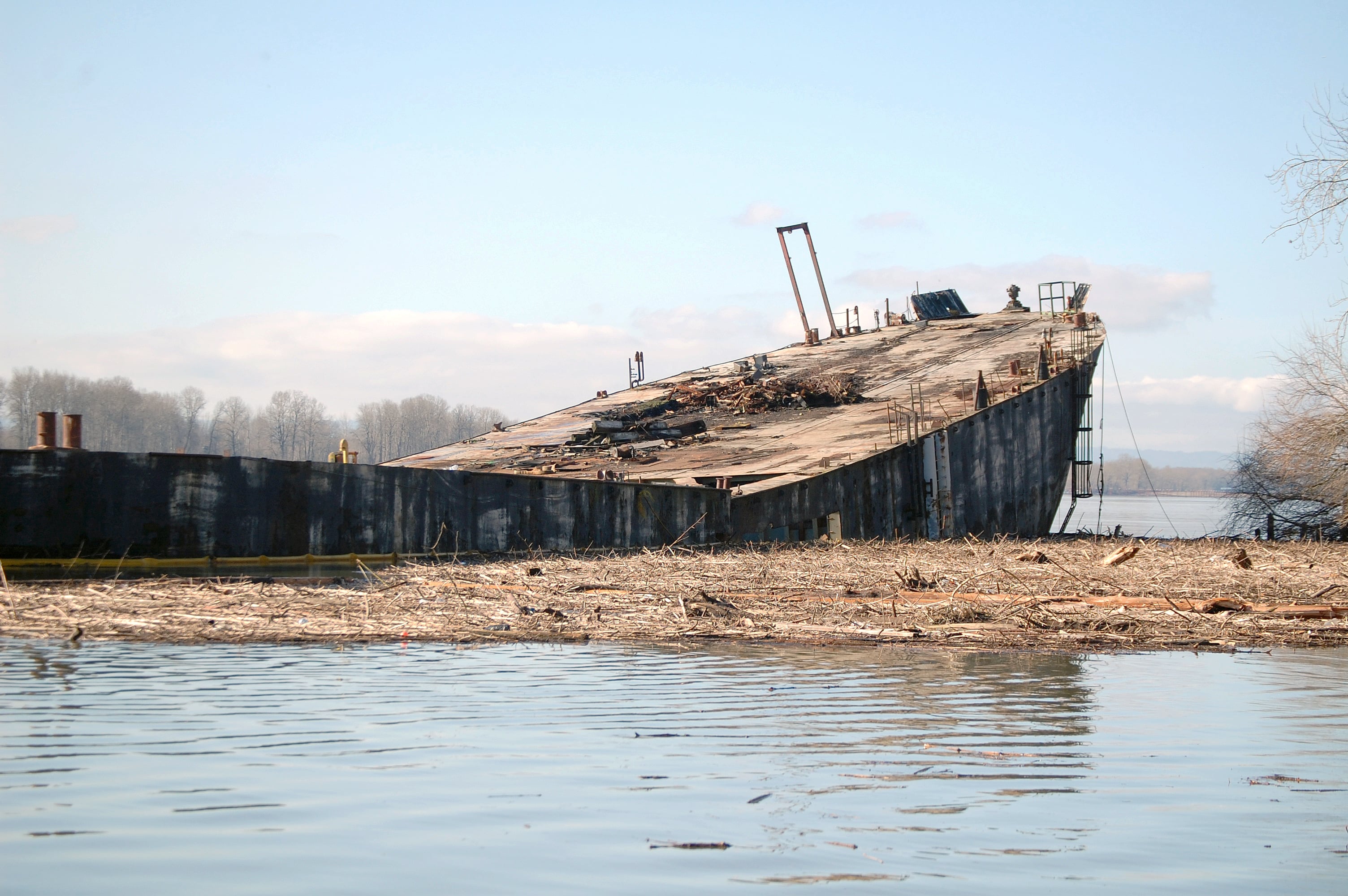 Teams Complete Cleanup Of Derelict Ship Near Camas - Camas-Washougal ...