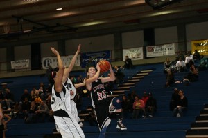 Tatum Schroeder caught fire for Camas and scored all 10 of her points in the second half, but the Franklin Quakers shattered the Papermaker dream of playing in the Tacoma Dome Saturday with a 53-43 victory.