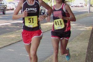 Freshmen Alexa Efraimson (left) and Alexis Fuller (right) went head-to-head at the Hudson's Bay Run-A-Ree.