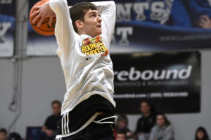 Camas High School senior Alex Glikbarg won the slam dunk contest at the Les Schwab Tires Roundball Shootout March 26, at Clark College. (Photos courtesy of Kris Cavin)