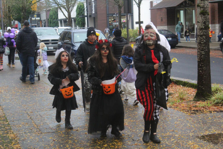 Doug Flanagan/Post-Record
Costumed event-goers walk through downtown Washougal during the Washougal Trick or Treat on Main Street event on Oct. 31, 2024.